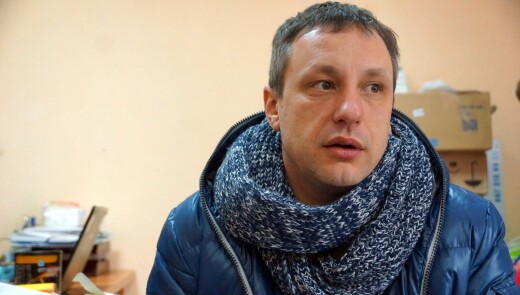 Петро Андрющенко: «Люди в Маріуполі змушені працювати «за їжу» — дістають трупи з-під завалів»