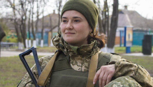 В Україні ставитимуть на облік жінок певних спеціальностей: від менеджера до ветеринара