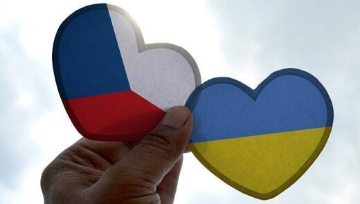 Де безкоштовно вчити чеську мову дорослим в Чехії