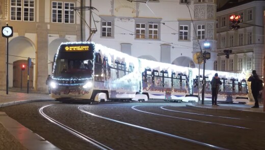 Прагою курсуватимуть різдвяні трамваї та автобус