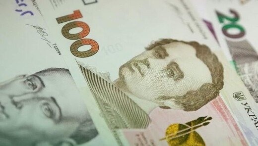 Кредити. З військовослужбовців та членів їхніх родин заборонено стягувати заборгованість