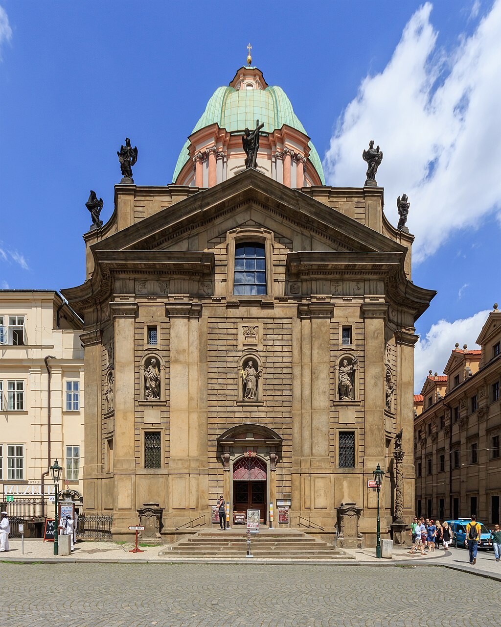 prague_07_2016_church_of_saint_francis_of_assisi